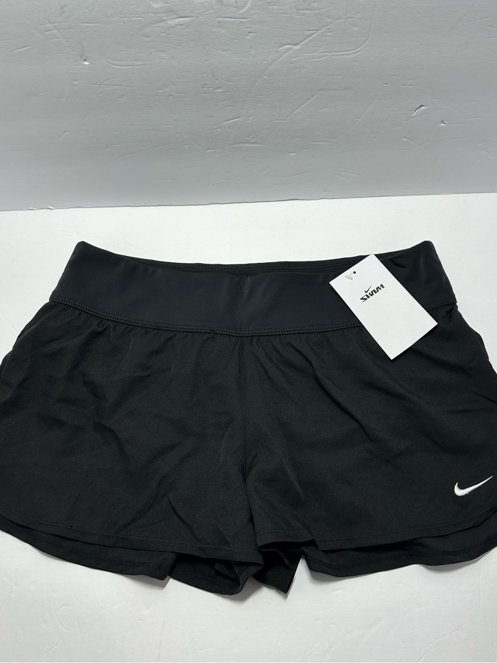 Nike Women's Black Athletic Swim Shorts With Liner NWT Size Medium
